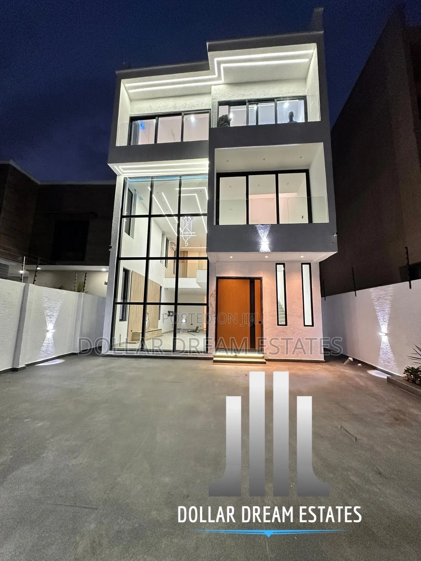 4bdrm House in Ashaley Botwe for sale