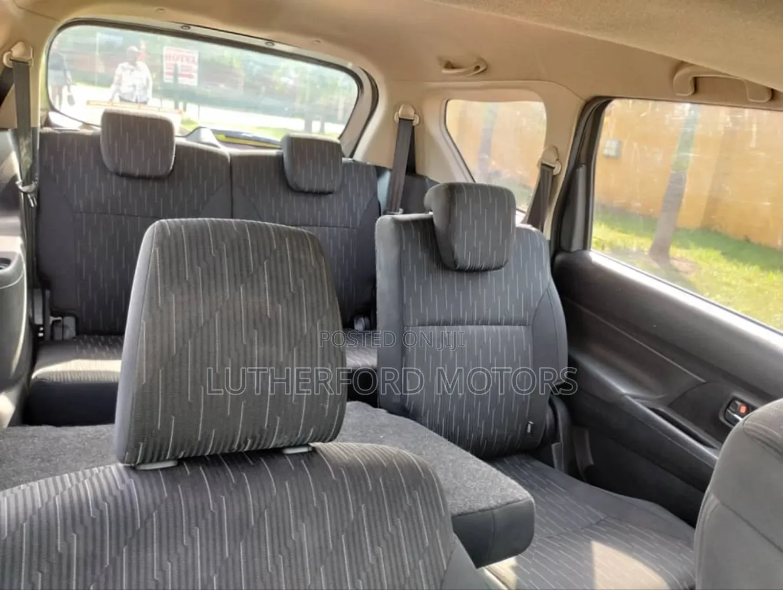 Toyota Rumion 1.5 FWD 2022 Gray