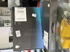New Laptop Dell Alienware 18 Area-51 32GB Intel Core Ultra 9 SSD 1T