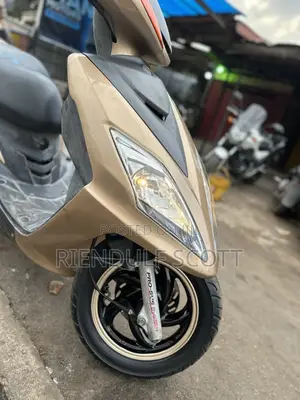 SYM Jet 2019 Yellow