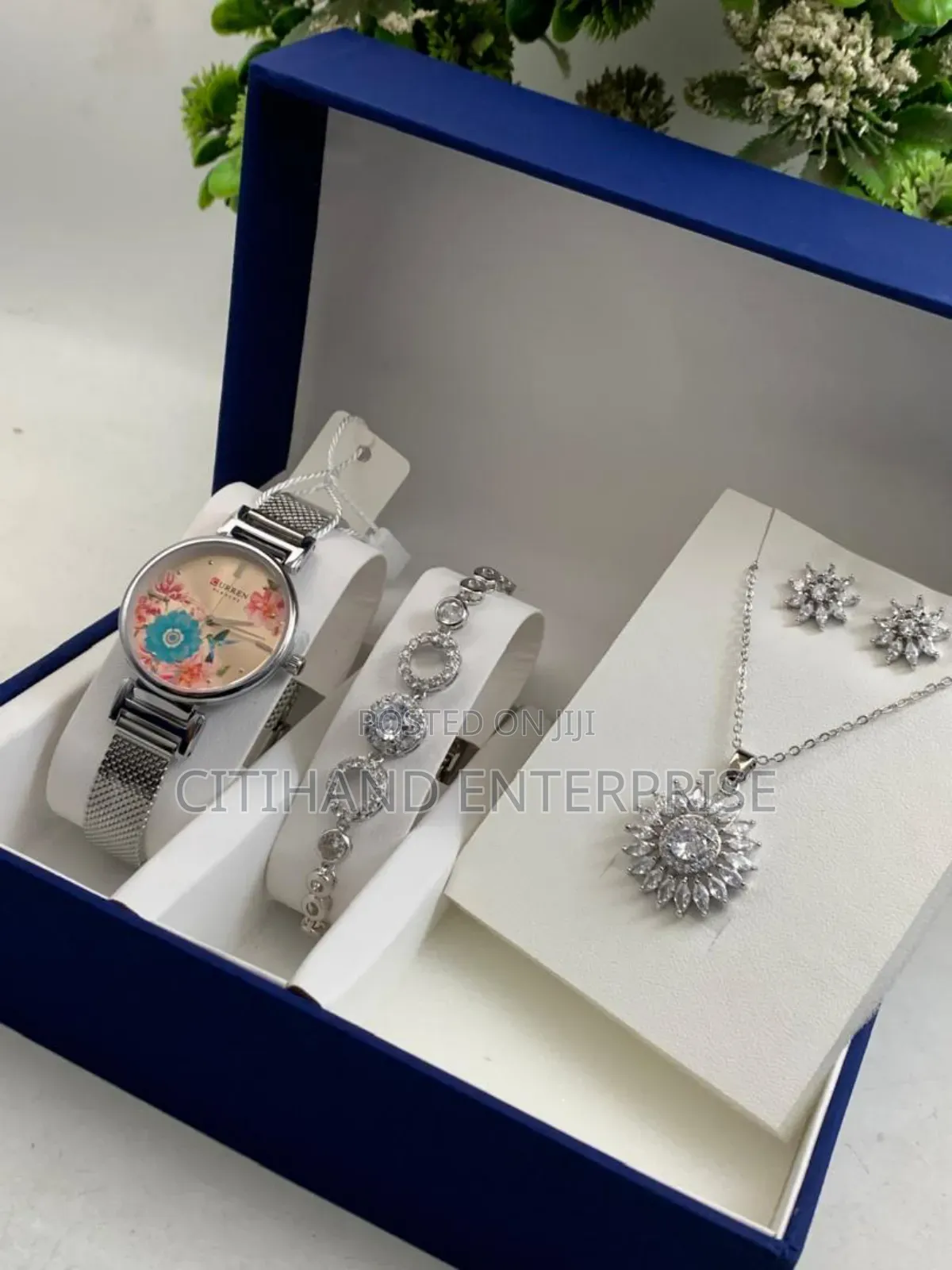 Ladies Standout Combo Set