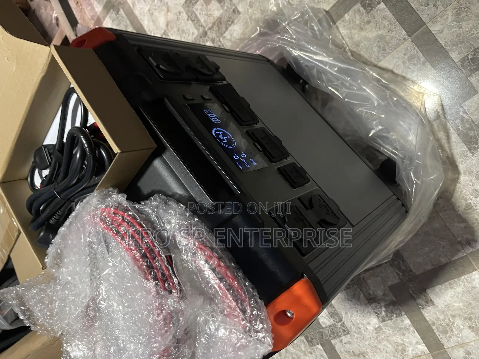 5000w With 5376wh Batteries, Comes With 800w Panel