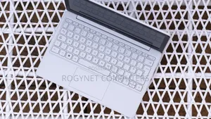 New Laptop Microsoft Surface Laptop SE 4GB Intel SSD 72GB