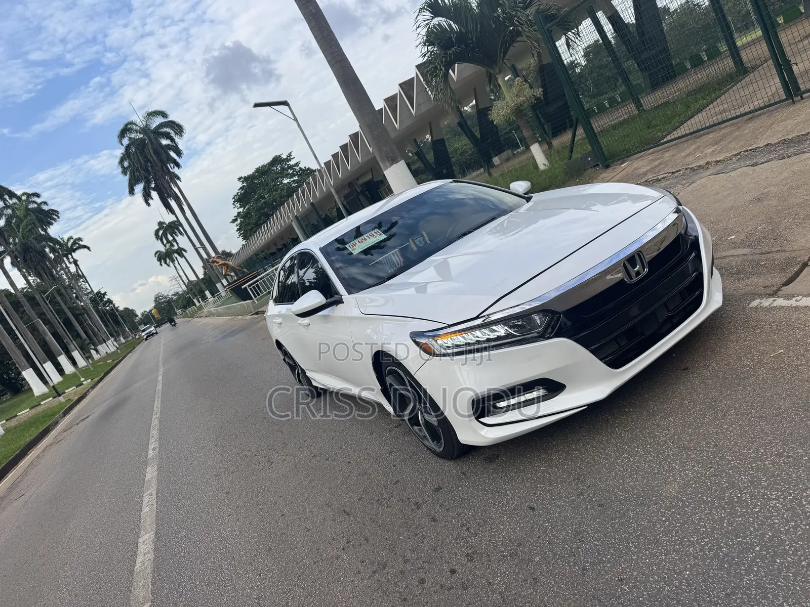 Honda Accord Sport (2.0L 4cyl Turbo 10A) 2019 White
