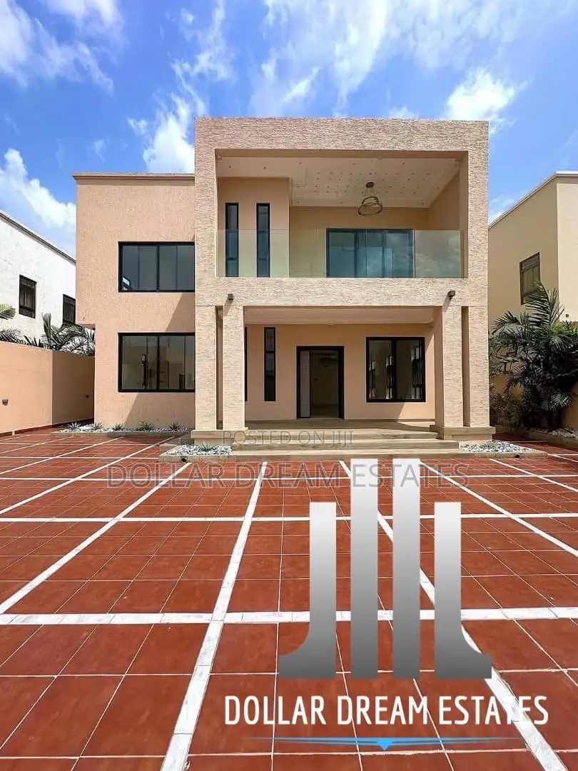 4bdrm House in East Legon for sale