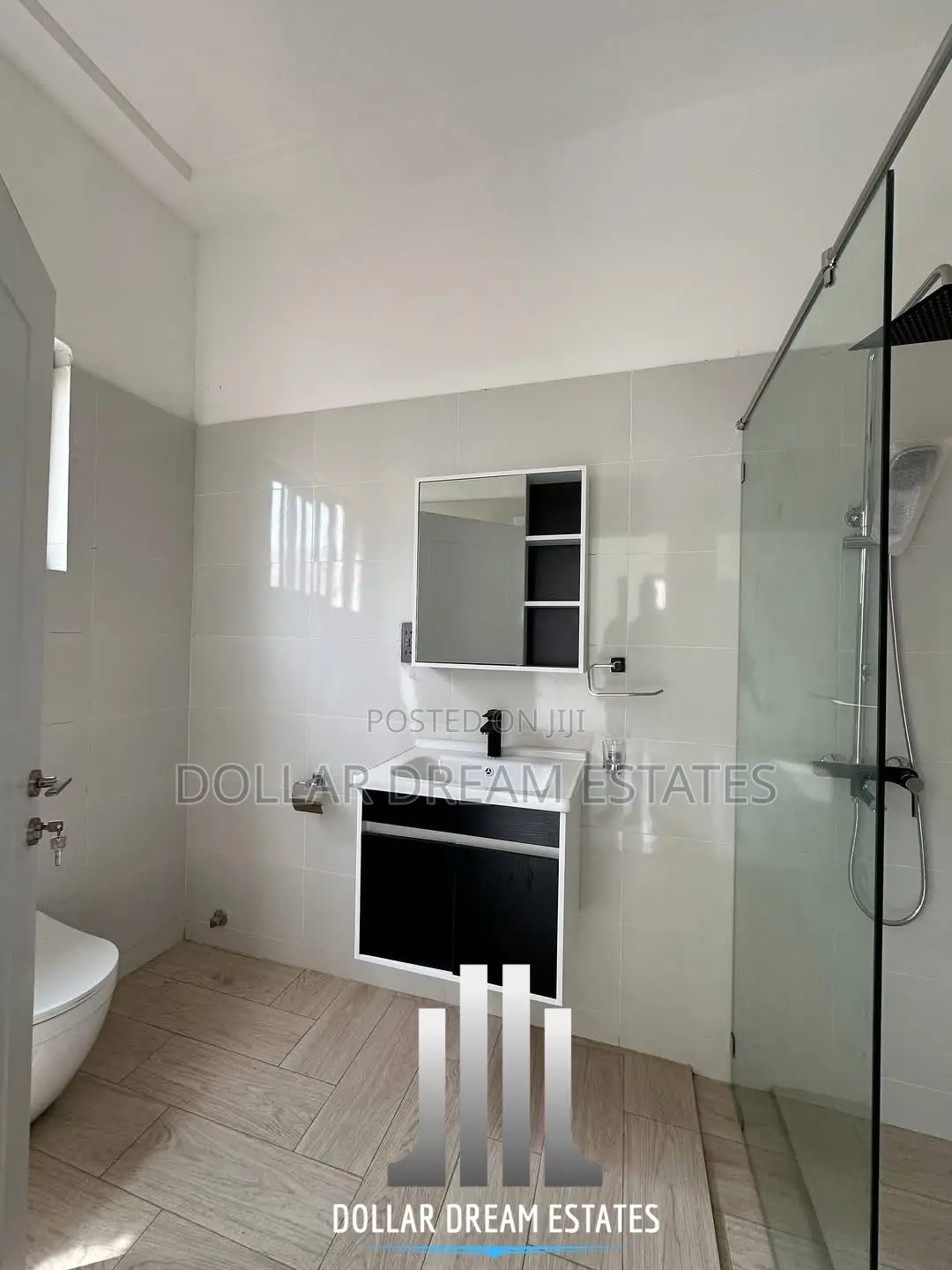 4bdrm House in East Legon for sale