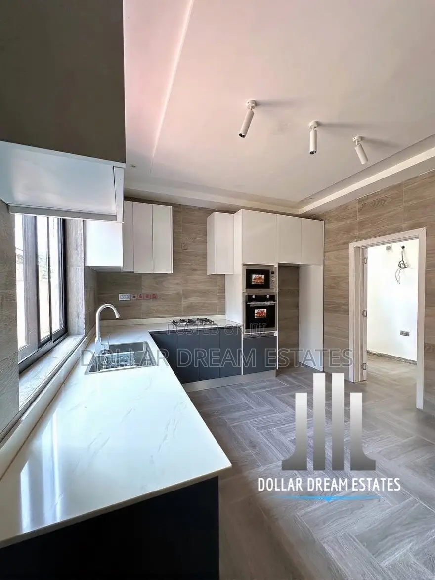 4bdrm House in East Legon for sale