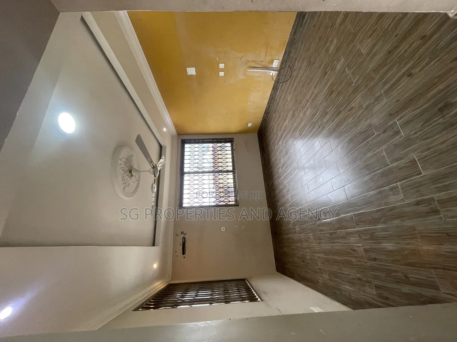 2bdrm Apartment in Lashibi, Sakumono for rent