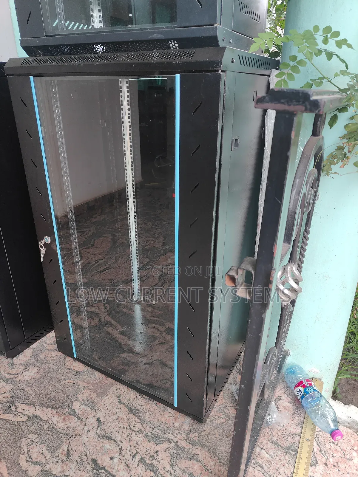 22u Prof Floor Standing Server Rack Data Cabinet 600x600 With Fan