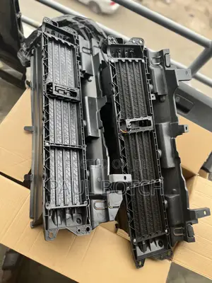 Honda Cr-v 2018 Shutter Grille