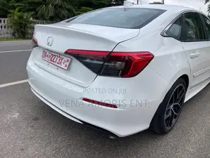 Honda Civic 2023 White