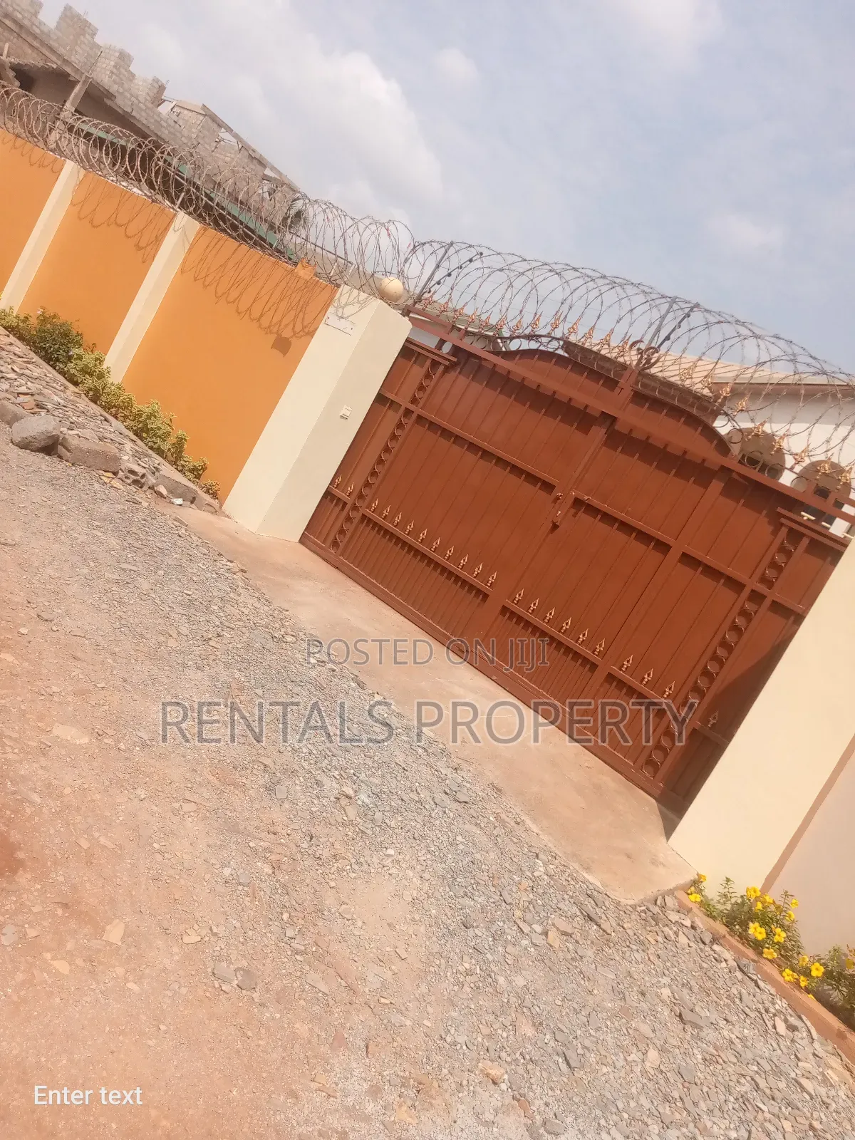 3bdrm Block of Flats in Oyarifa for rent