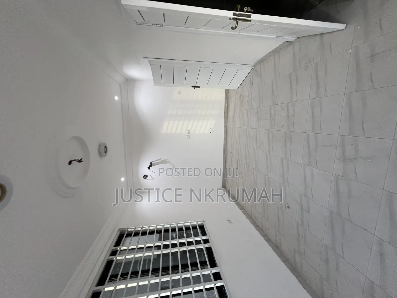 2bdrm Apartment in Mr Justice Estate, Bortiano for rent