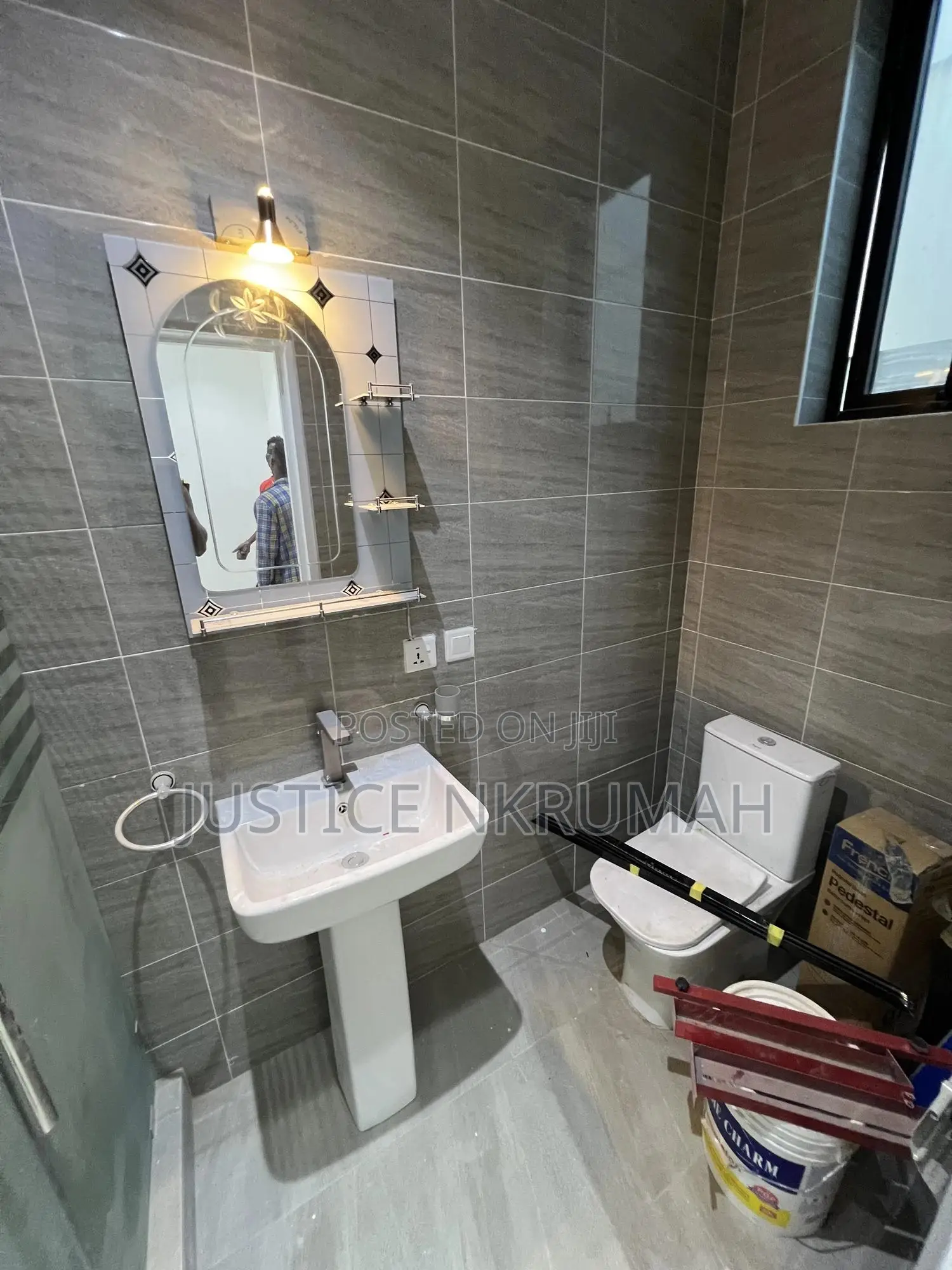 1bdrm Apartment in Mr Justice Estate, Bortiano for rent