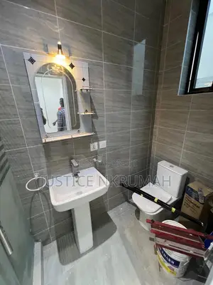 1bdrm Apartment in Mr Justice Estate, Bortiano for rent