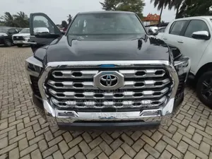 Toyota Tundra Platinum CrewMax 6.5' Bed 2024 Black