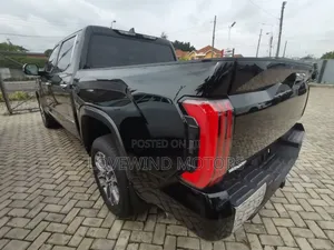Toyota Tundra Platinum CrewMax 6.5' Bed 2024 Black