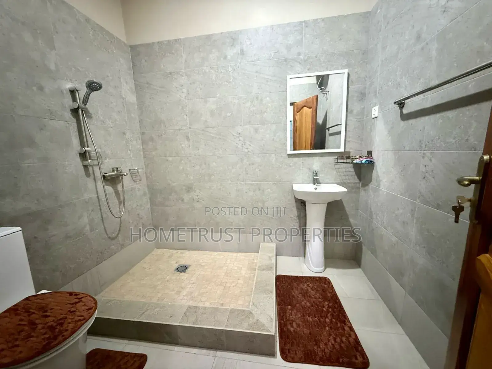 Newly Furnished 3 Bedrooms Apartment for Rent at Ga Odumase