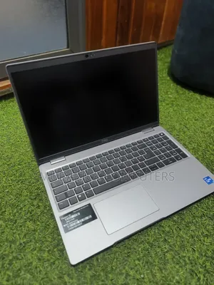 Laptop Dell Latitude 5520 8GB Intel Core i5 SSD 256GB