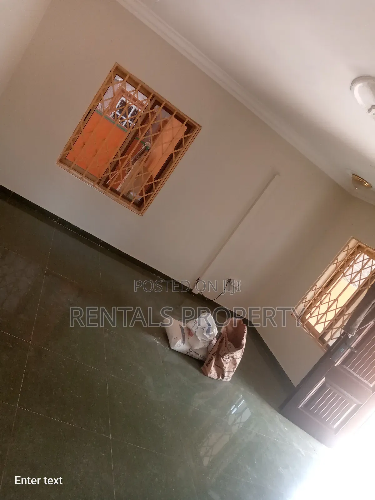 3bdrm Block of Flats in Oyarifa for rent