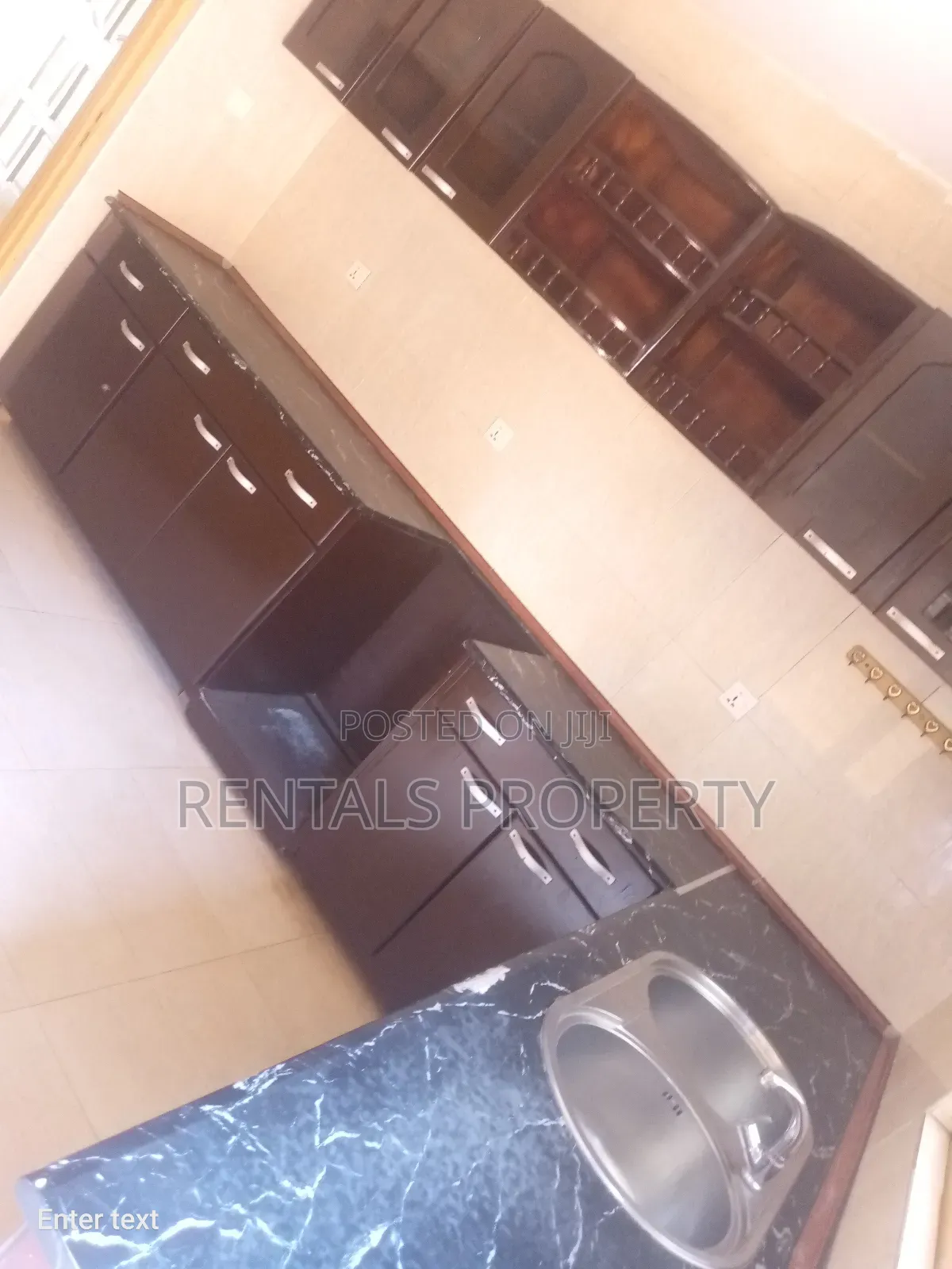 3bdrm Block of Flats in Oyarifa for rent
