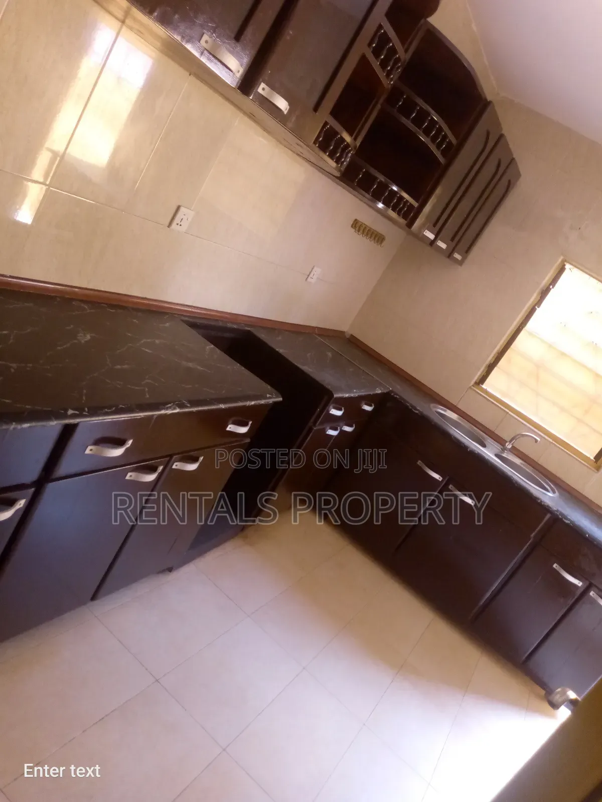 3bdrm Block of Flats in Oyarifa for rent