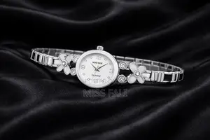 Blossom Pearl Watch