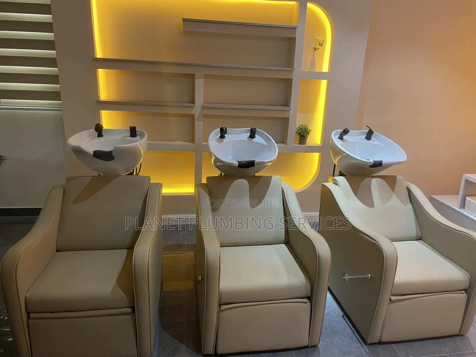 Saloon Plumbing and Set Up