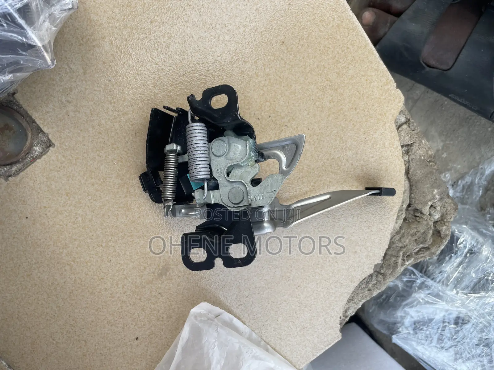Toyota Rav4 2019-2023 Boot Lock Available