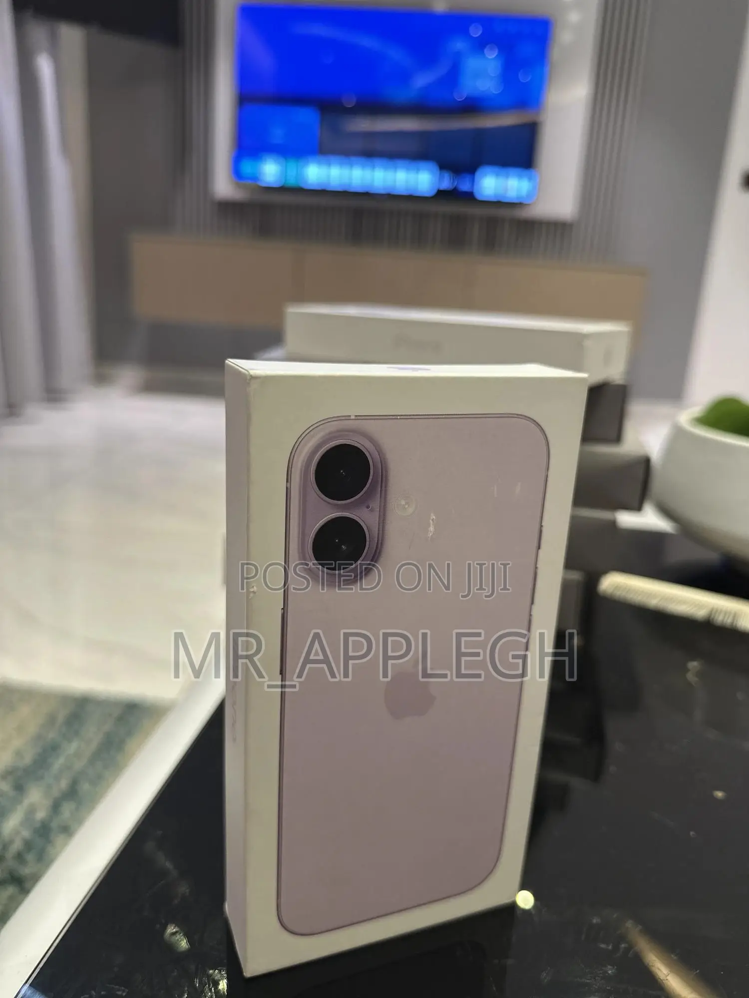 New Apple iPhone 17 256 GB Purple