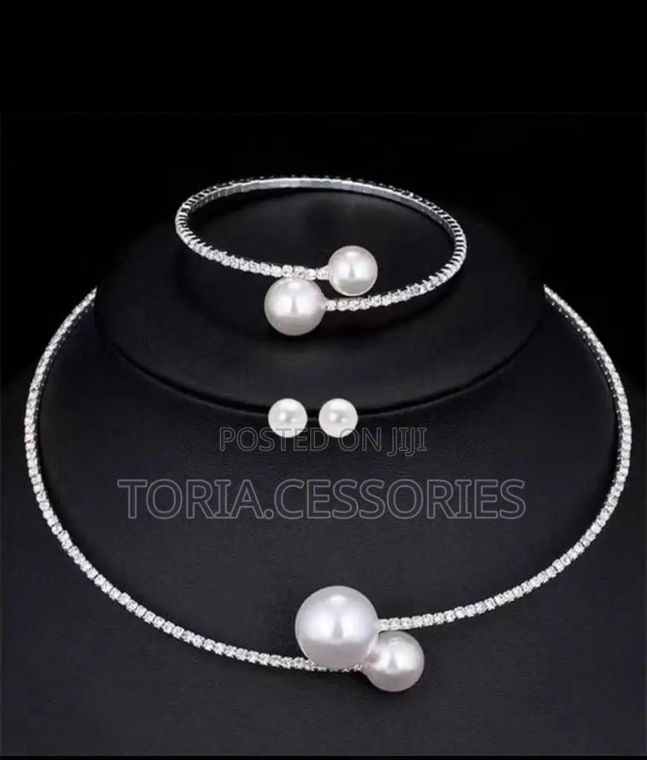 Pearls Necklace