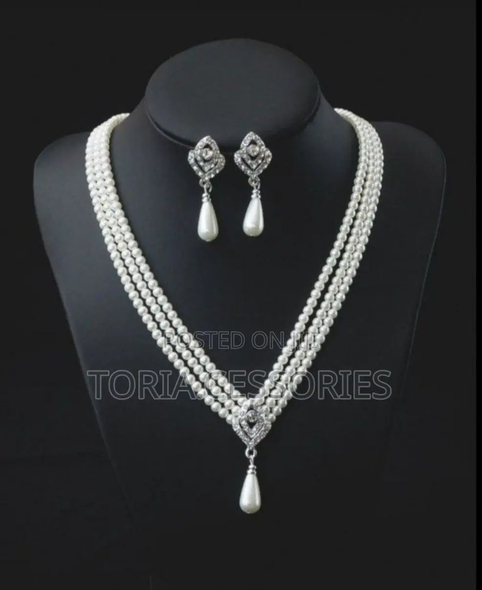 Pearls Necklace