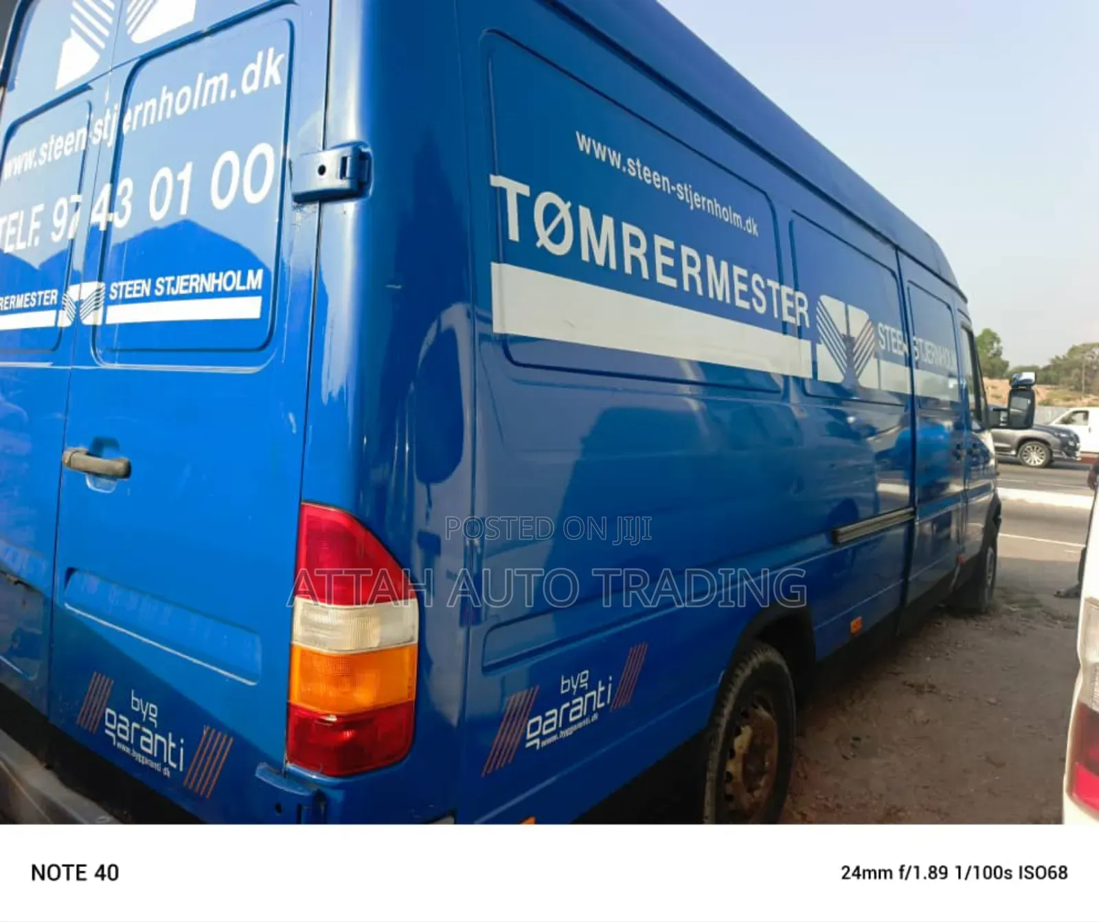 Mercedes-Benz Sprinter 2000 Blue