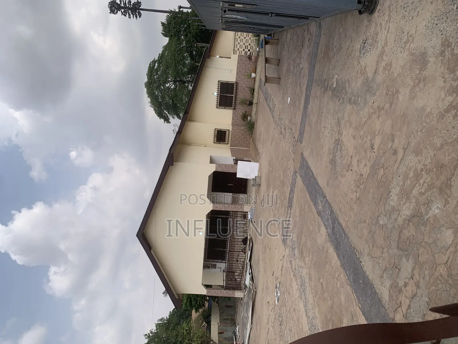 4bdrm House in Botwe, East Legon for sale