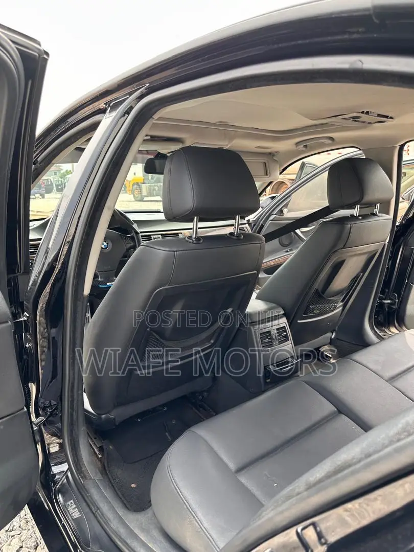 BMW 328i 2015 Black