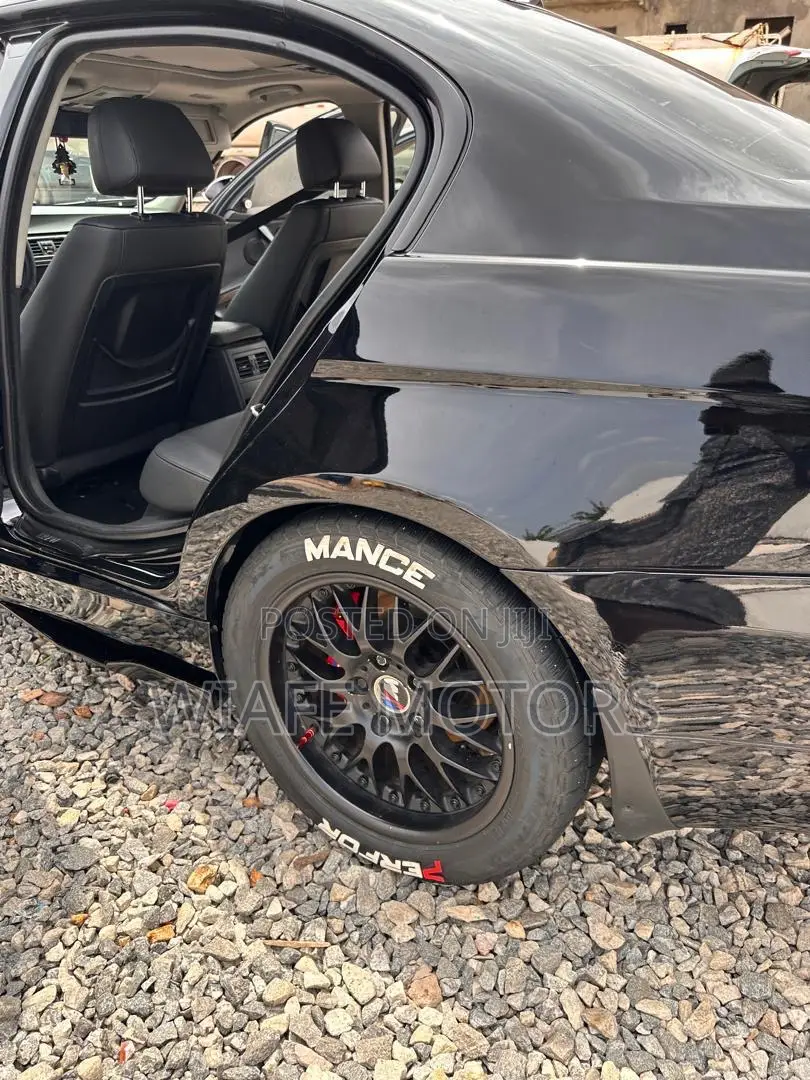 BMW 328i 2015 Black
