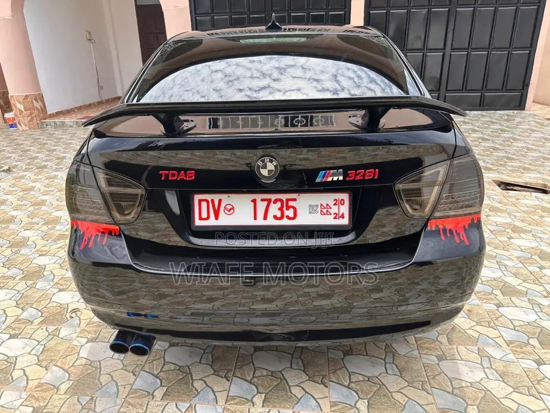 BMW 328i 2015 Black