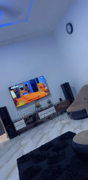 55 Inch Samsung Smart Tv, Crystal Uhd
