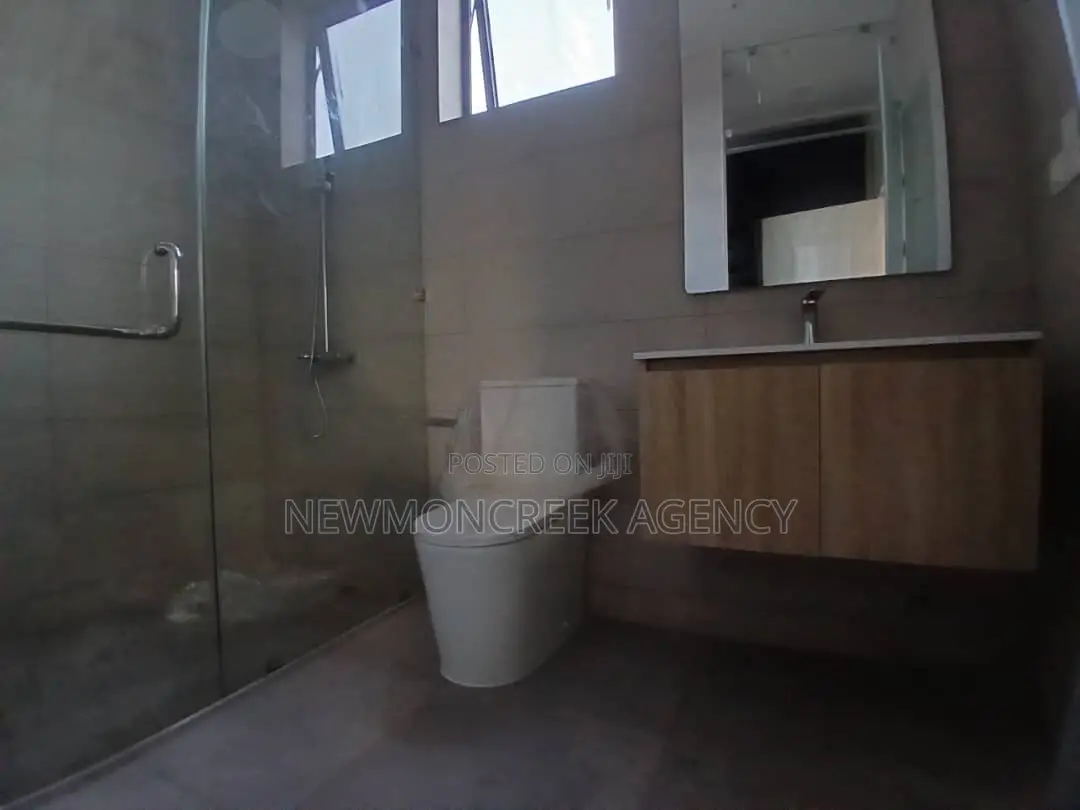 3bdrm Duplex in Adenta Estates, SDA Area for sale