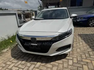 Honda Accord Touring 2018 White