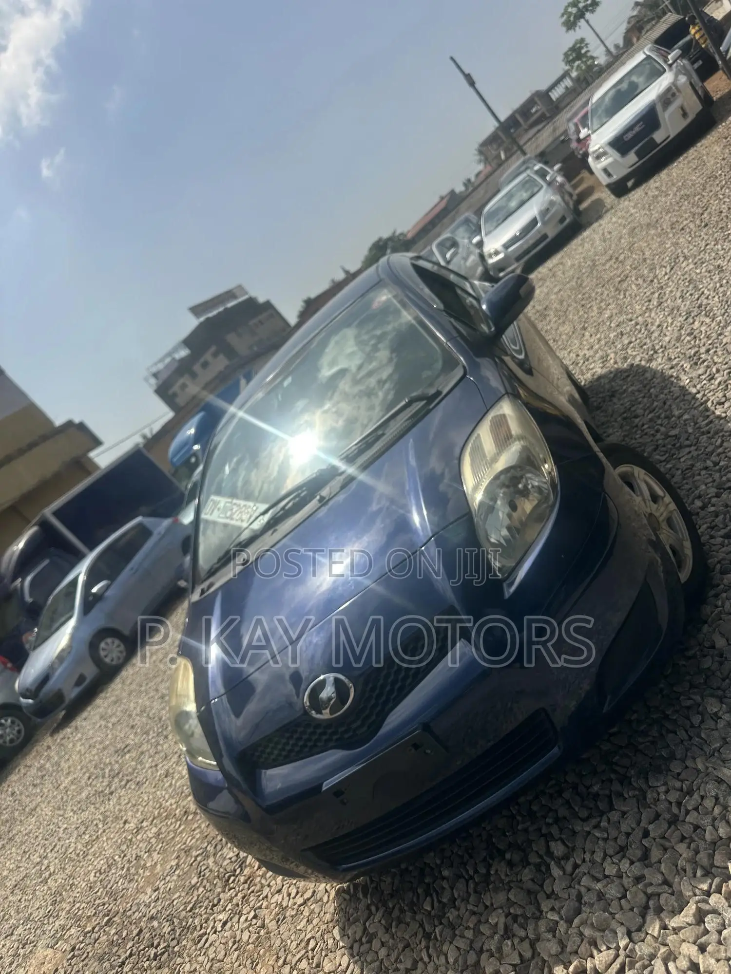 Toyota Vitz 1.0 FWD 3dr 2010 Blue