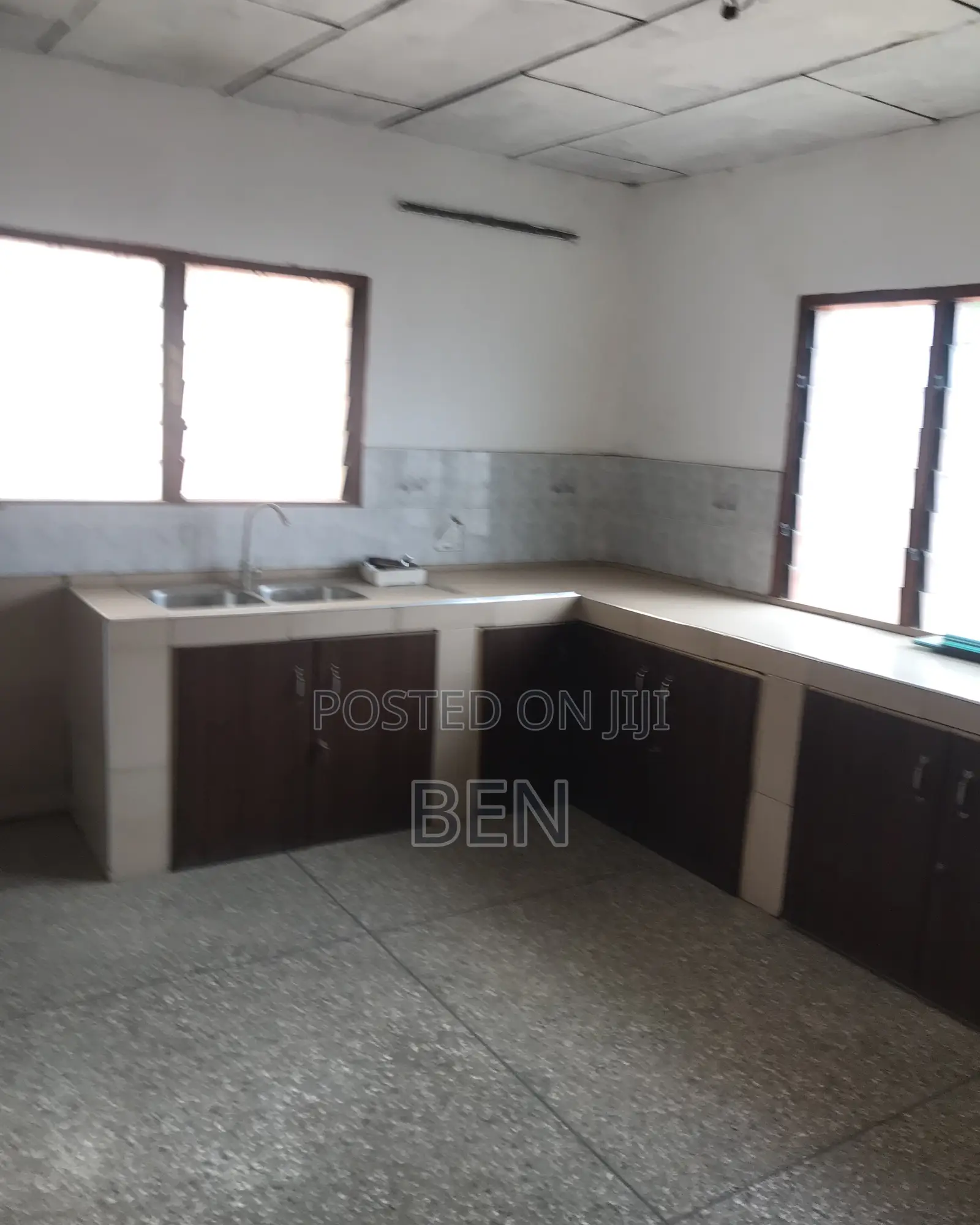 5bdrm House in Tantra, Ola Achool Area for rent