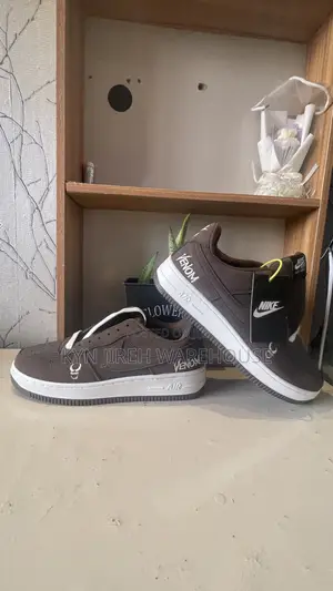 Nike Air Force One Saddle Brown