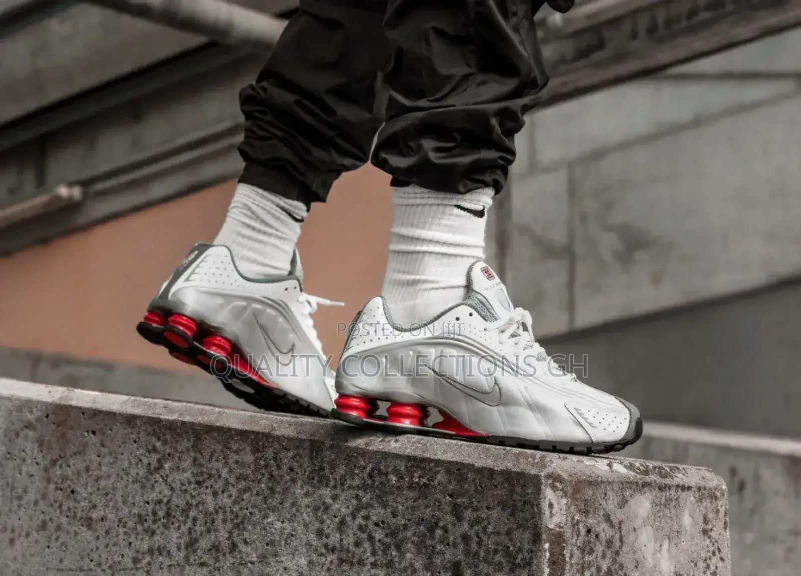 Nike Shox Comet Red