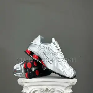 Nike Shox Comet Red