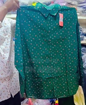 Quality Premium Seasonal Shirts in Us Size Medium Large Xl XXL