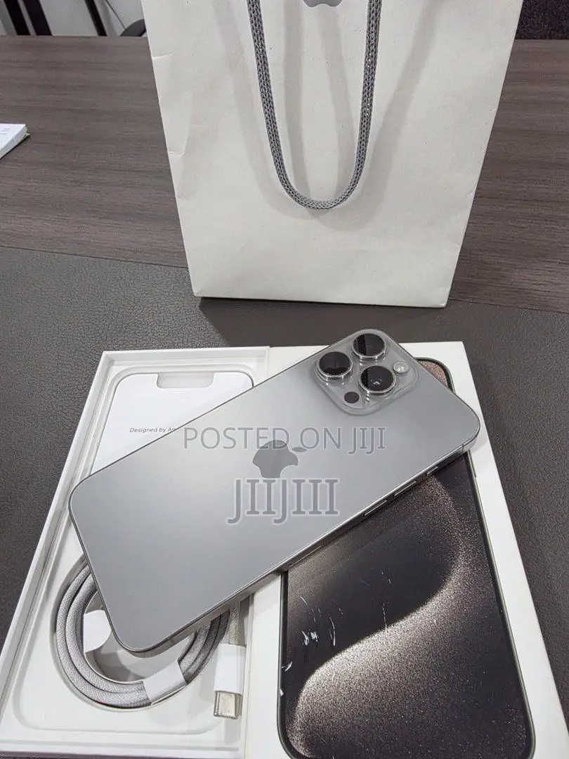 Apple iPhone 15 Pro Max 512 GB Silver