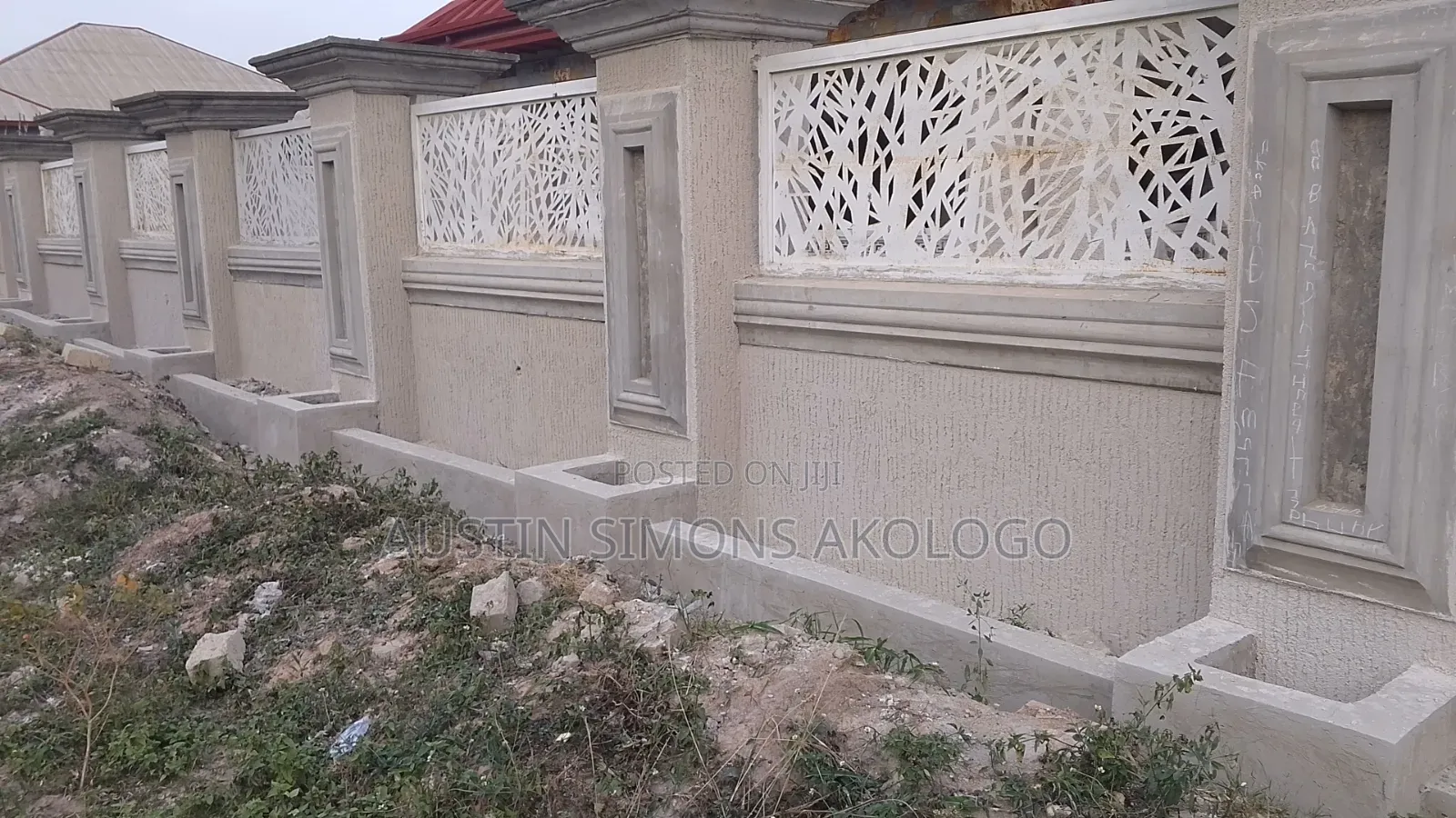 8bdrm Block of Flats in Prestige Properties, Bosomtwe for sale