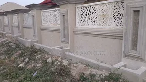 8bdrm Block of Flats in Prestige Properties, Bosomtwe for sale