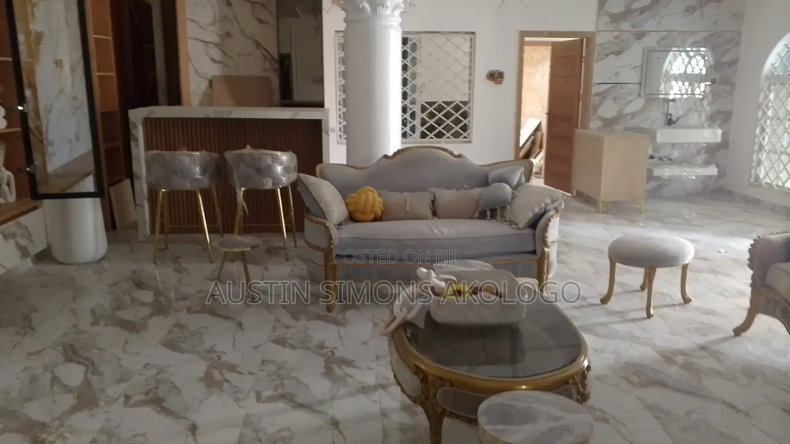 8bdrm Block of Flats in Prestige Properties, Bosomtwe for sale